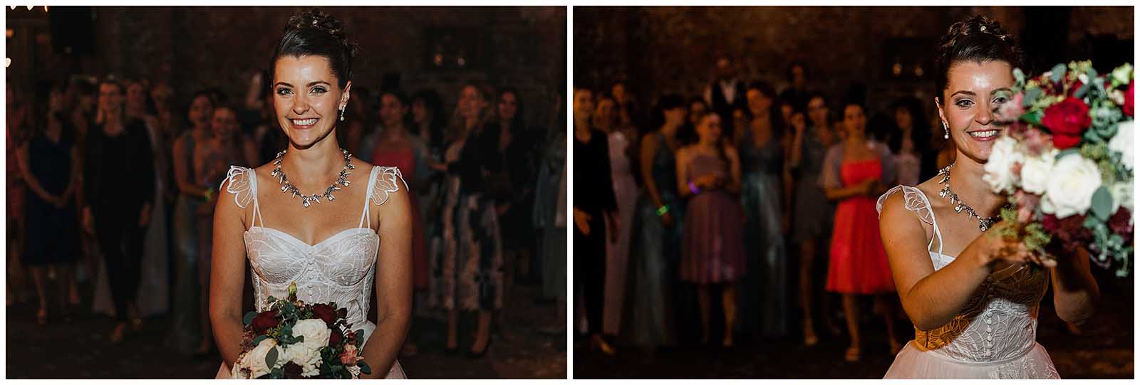 Brautstruaß werfen Tradition